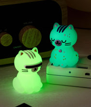 Load image into Gallery viewer, Smoko - Astro Cats - Blind Box Figure
