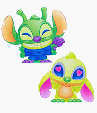 Load image into Gallery viewer, Disney Doorables - Mini Peek - Stitch (Blacklight)