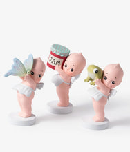 Load image into Gallery viewer, Smoko - Holding Things - Blind Box Figure