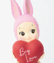 Load image into Gallery viewer, Sonny Angel – Master Collection - Heart Rabbit