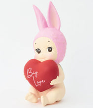Load image into Gallery viewer, Sonny Angel – Master Collection - Heart Rabbit