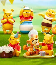 Load image into Gallery viewer, Winnie The Pooh Best Friends Party - Blind Box