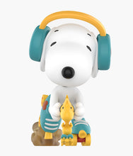 Load image into Gallery viewer, Snoopy - The Best Friends Series - Blind Box Figure