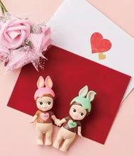 Load image into Gallery viewer, Sonny Angel - Gifts of Love Series