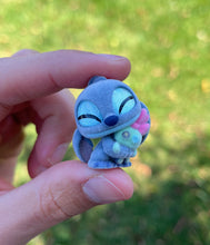 Load image into Gallery viewer, Disney Doorables - Mini Peek - Stitch