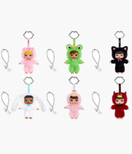 Load image into Gallery viewer, Bratz - Bratziez Iconz Series Plush Keychain - Blind Box

