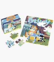 Load image into Gallery viewer, Bluey &amp; Family Tin Lunch Box with 24 Piece Puzzle
