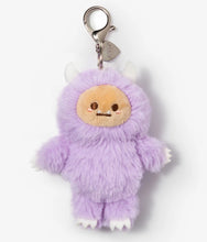 Load image into Gallery viewer, Smoko - Hank Yeti Goes Pastel - Blind Box Pendant
