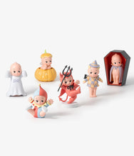 Load image into Gallery viewer, Smoko - Kewpie Halloween Series 2 - Blind Box Figure
