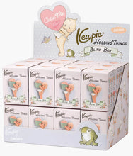 Load image into Gallery viewer, Smoko - Holding Things - Blind Box Figure
