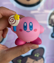 Load image into Gallery viewer, Nintendo - Kirby Muteki! Suteki! Closet - Soft Vinyl Figures
