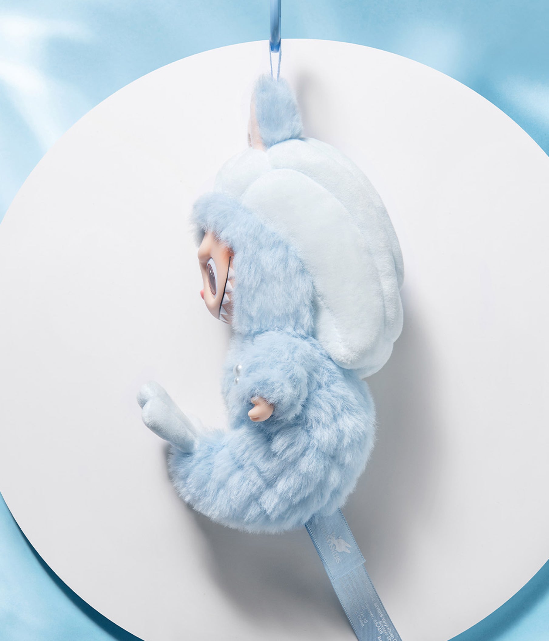 Labubu - Hide and Seek In Singapore - Vinyl Plush Pendant – Pickaparty