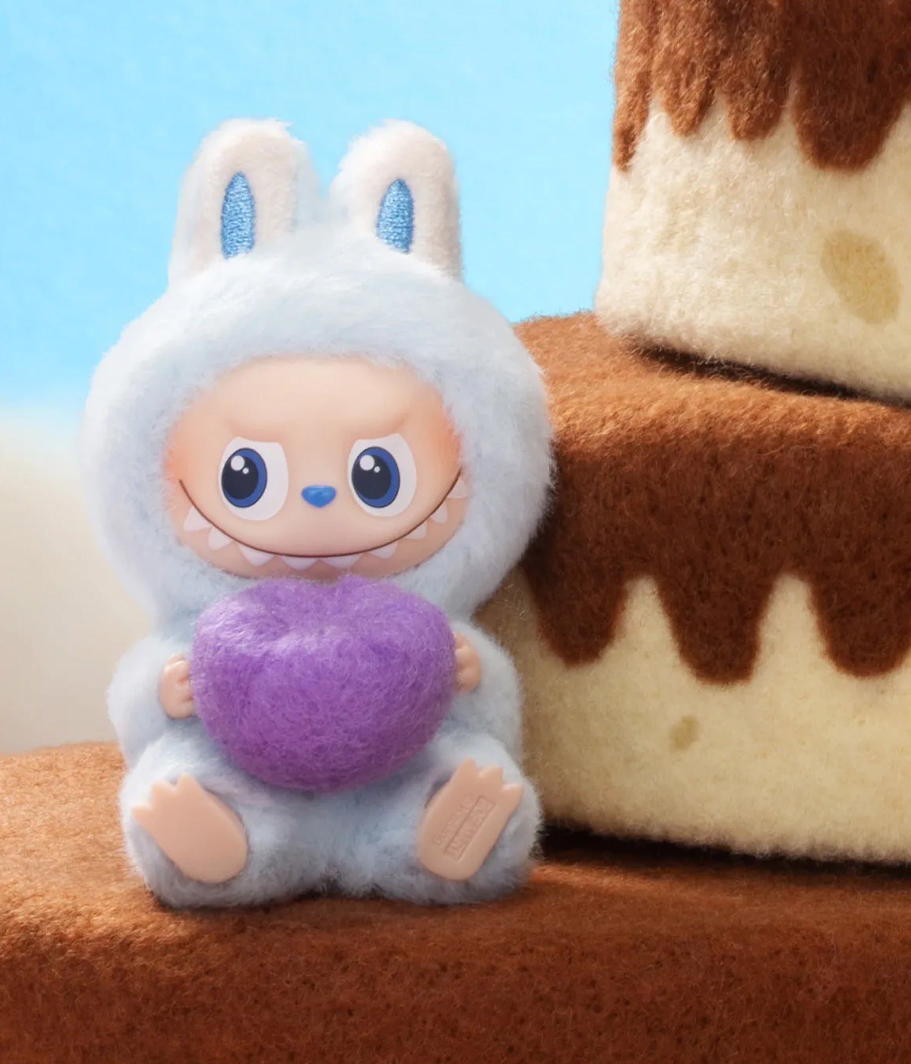 The Monsters - Pin For Love - Vinyl Plush Pendant (N-Z) – Pickaparty