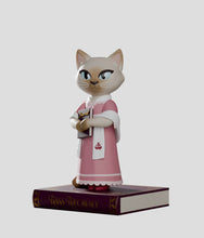 Load image into Gallery viewer, Regency Cats - Vinyl Figure Blind Box
