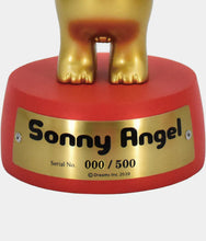 Load image into Gallery viewer, Robby Angel - Collector&#39;s Trophy - Gold
