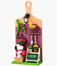 Load image into Gallery viewer, Re-ment Peanuts - Snoopy Miniature Board - Blind Box
