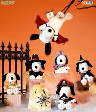 Load image into Gallery viewer, Snoopy - Trick Or Treat Halloween Plush Pendant - Blind Box (Japan)
