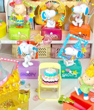 Load image into Gallery viewer, Snoopy - Party Time Series - Blind Box Figure
