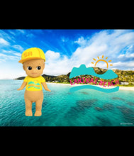 Load image into Gallery viewer, Sonny Angel Beach Series – Hawaii version
